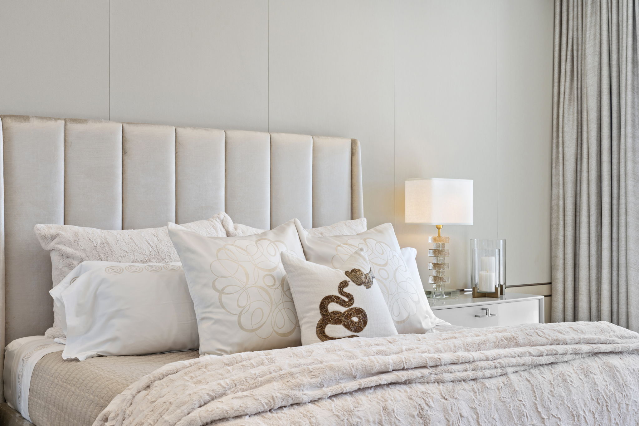Architexture Group Miami Penthouse Bedroom Furnishings