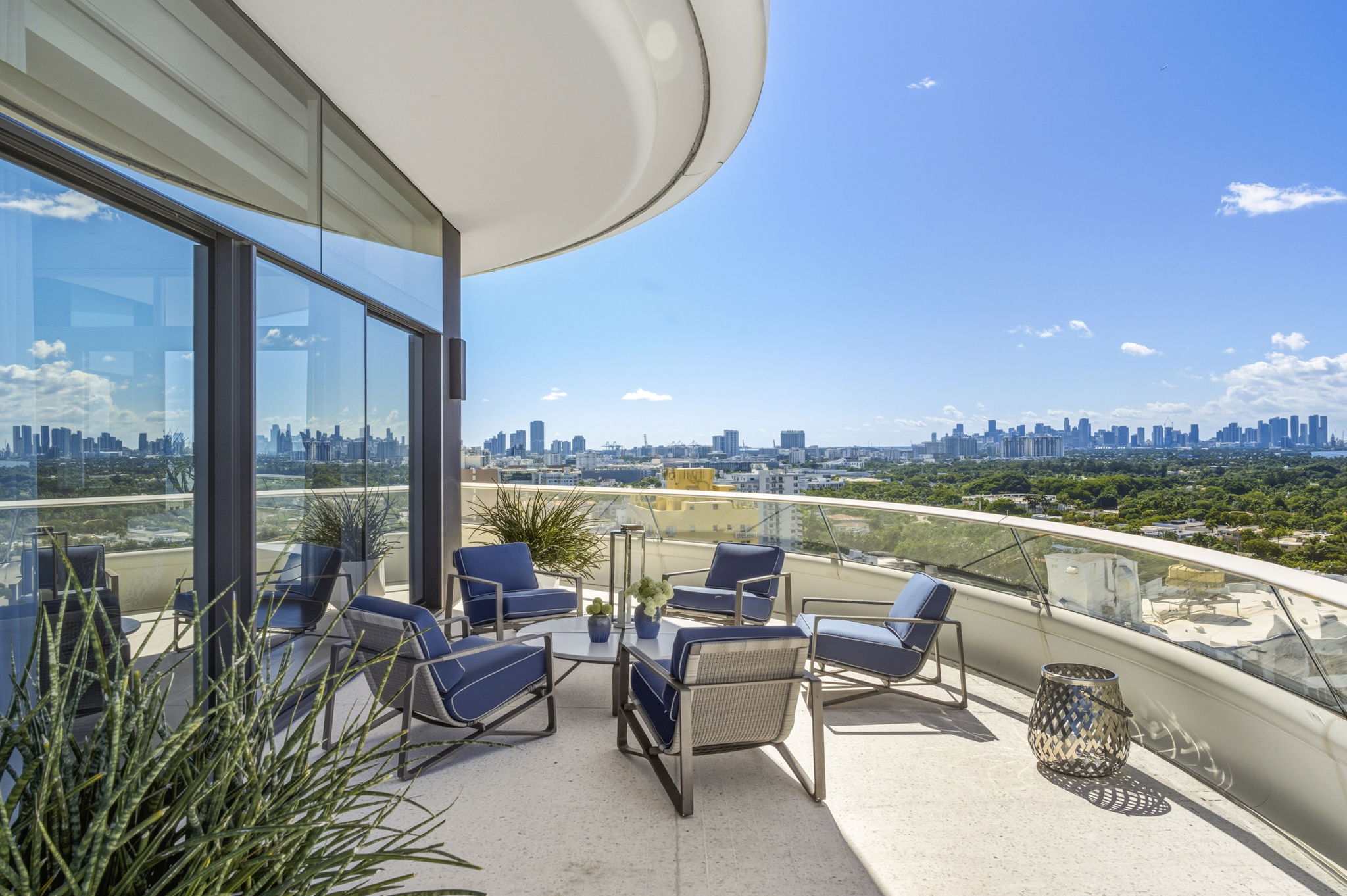 Balcony Of Miami Penthouse Architexture Group