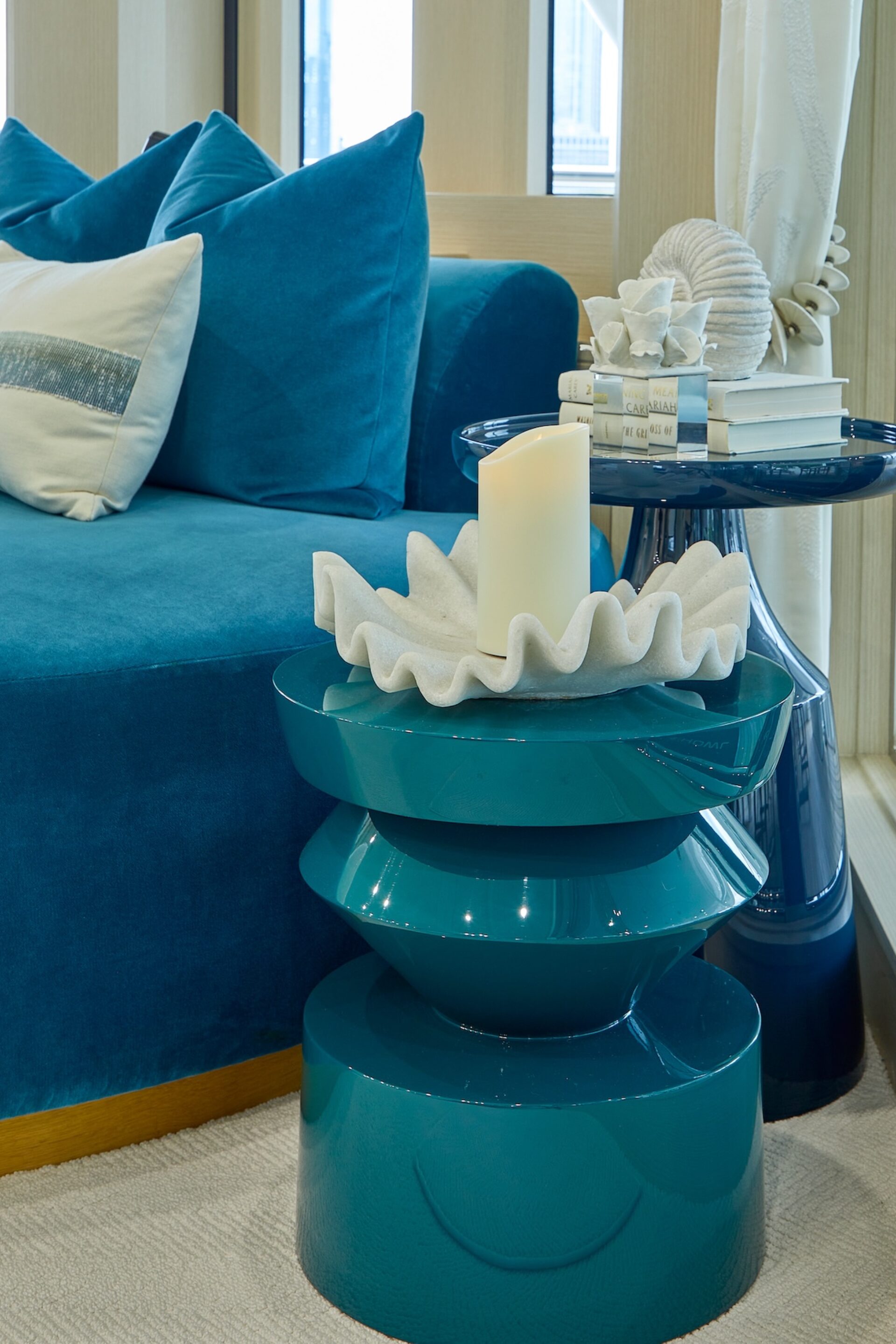 Blue Accent Table And Decor Yacht Design