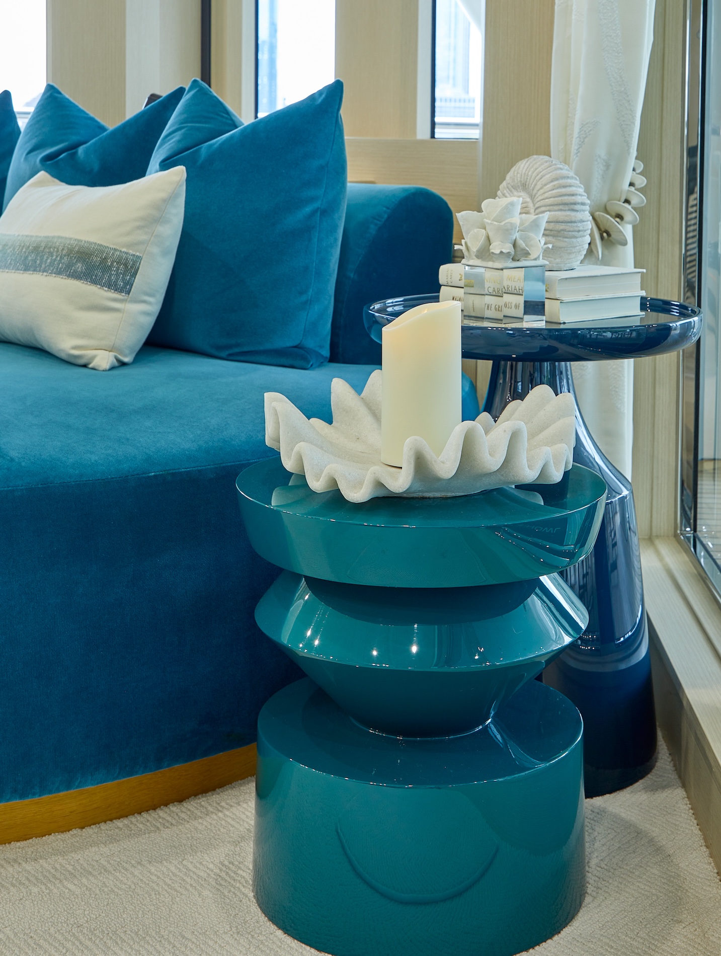 Blue Accent Table And Decor Yacht Design