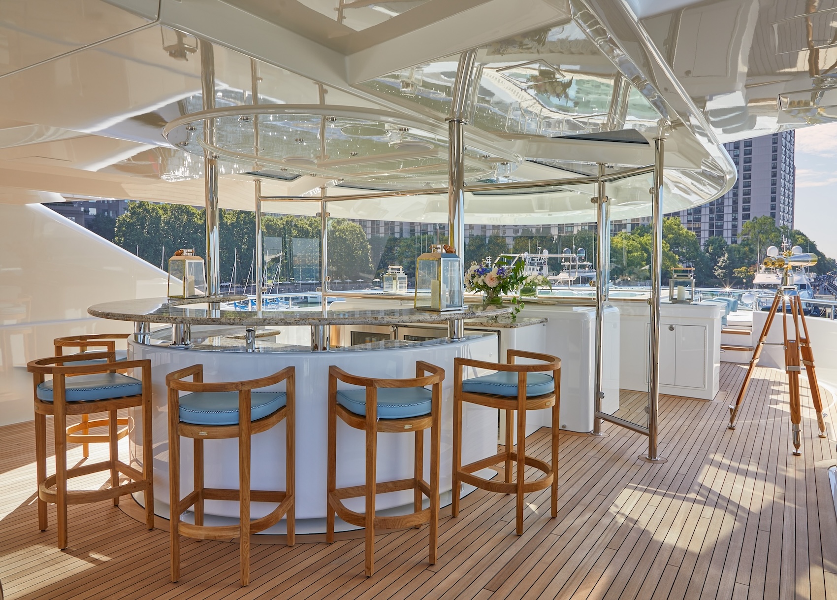 Yacht Deck Design Round Bar